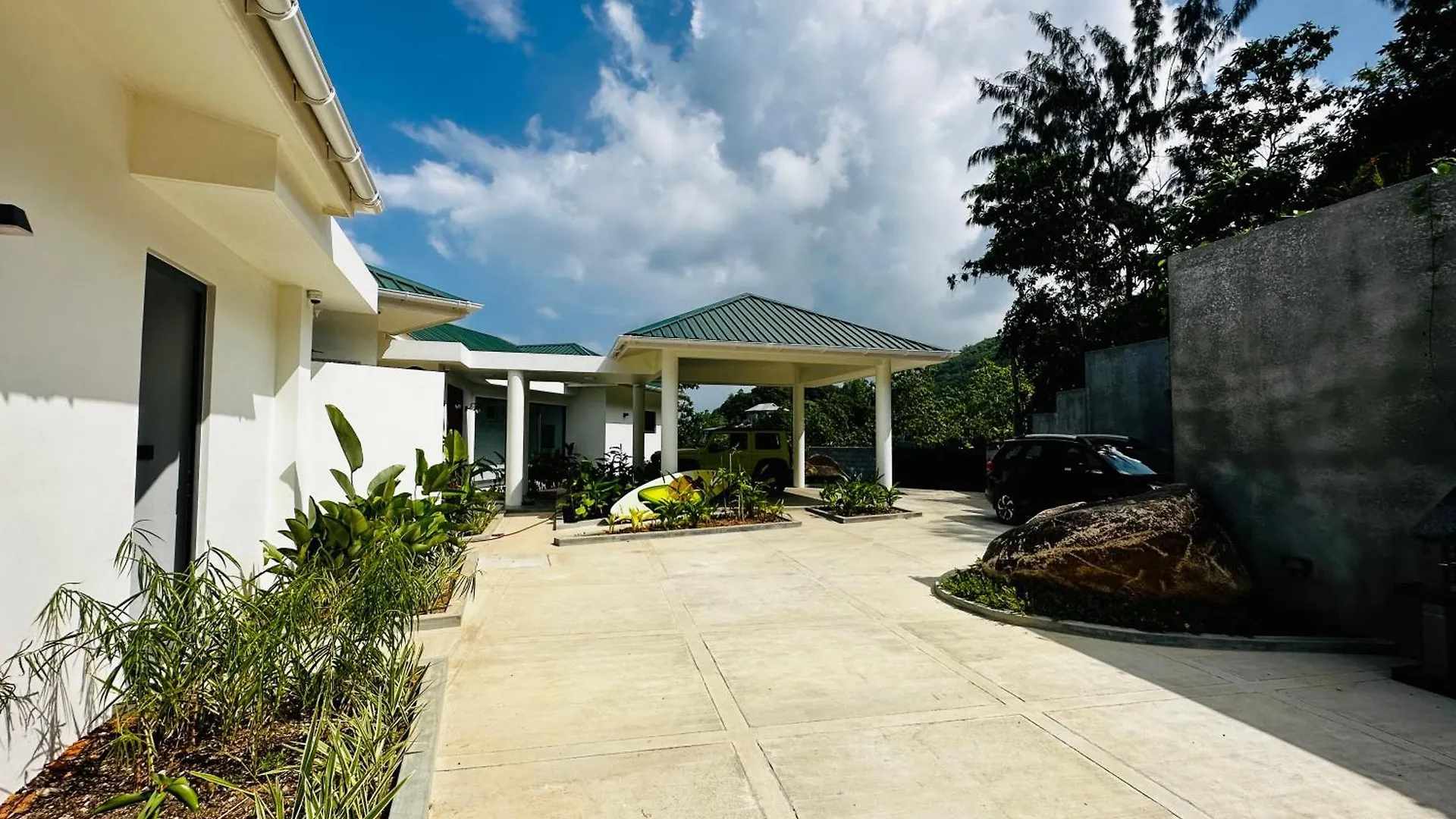Villa Club Tropicana Carana With Private Infinity Pool Machabee 0*,  Seychely